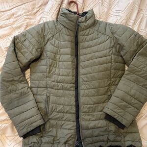 Columbia Green Puffer Jacket with Insulated Warmth